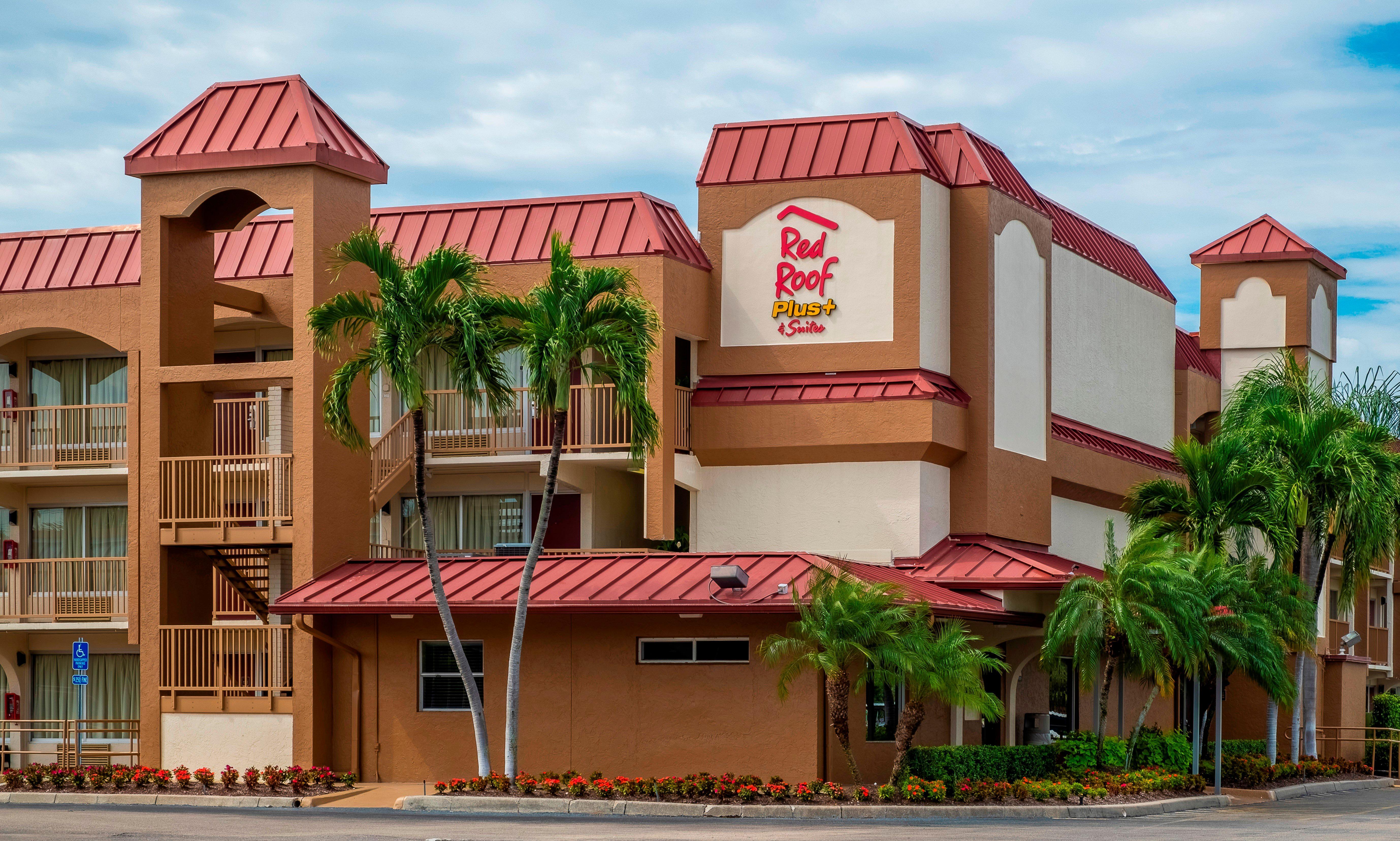 Red Roof Inn Plus+ & Suites Naples Downtown-5Th Ave S Ngoại thất bức ảnh