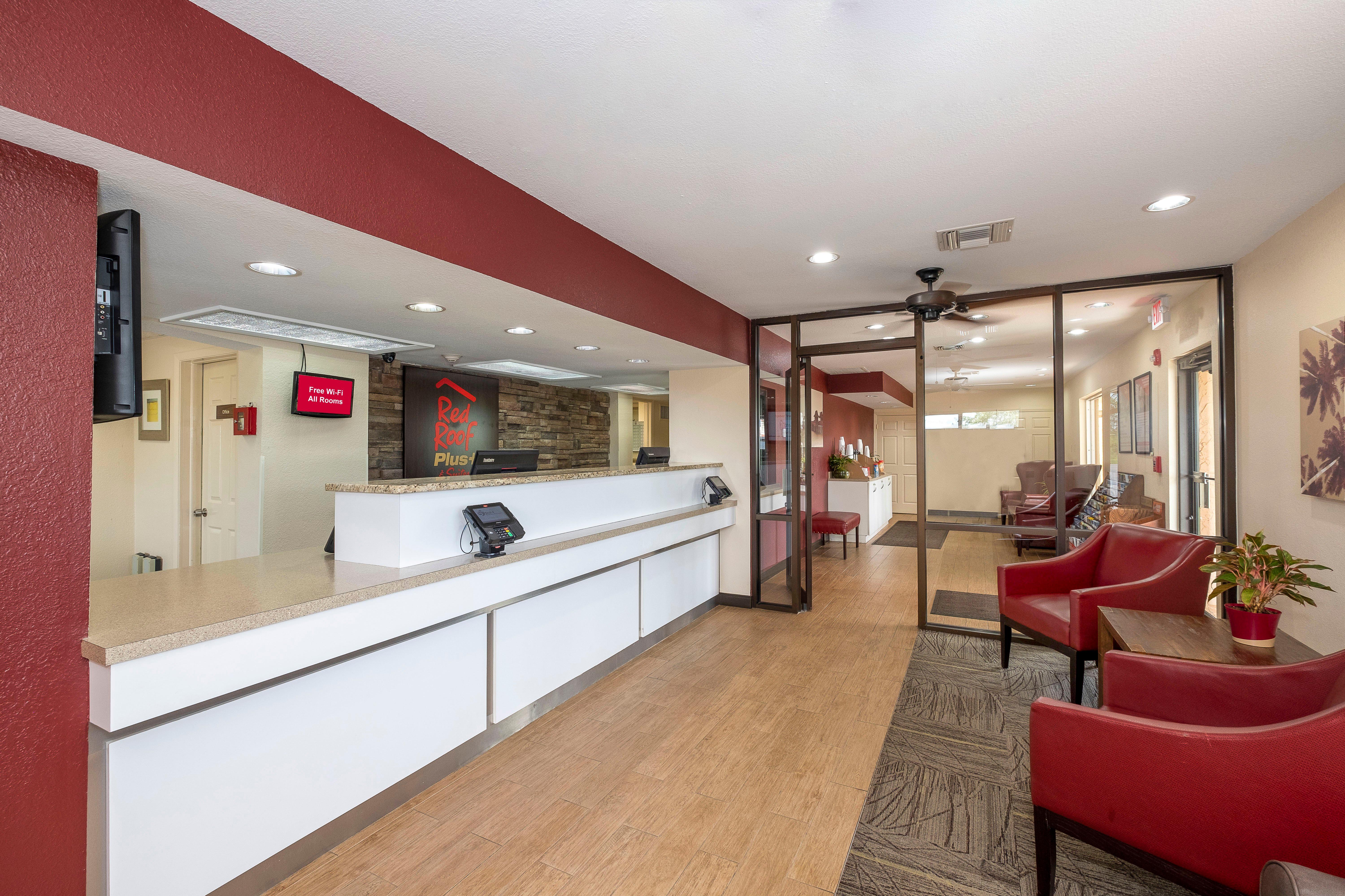 Red Roof Inn Plus+ & Suites Naples Downtown-5Th Ave S Ngoại thất bức ảnh