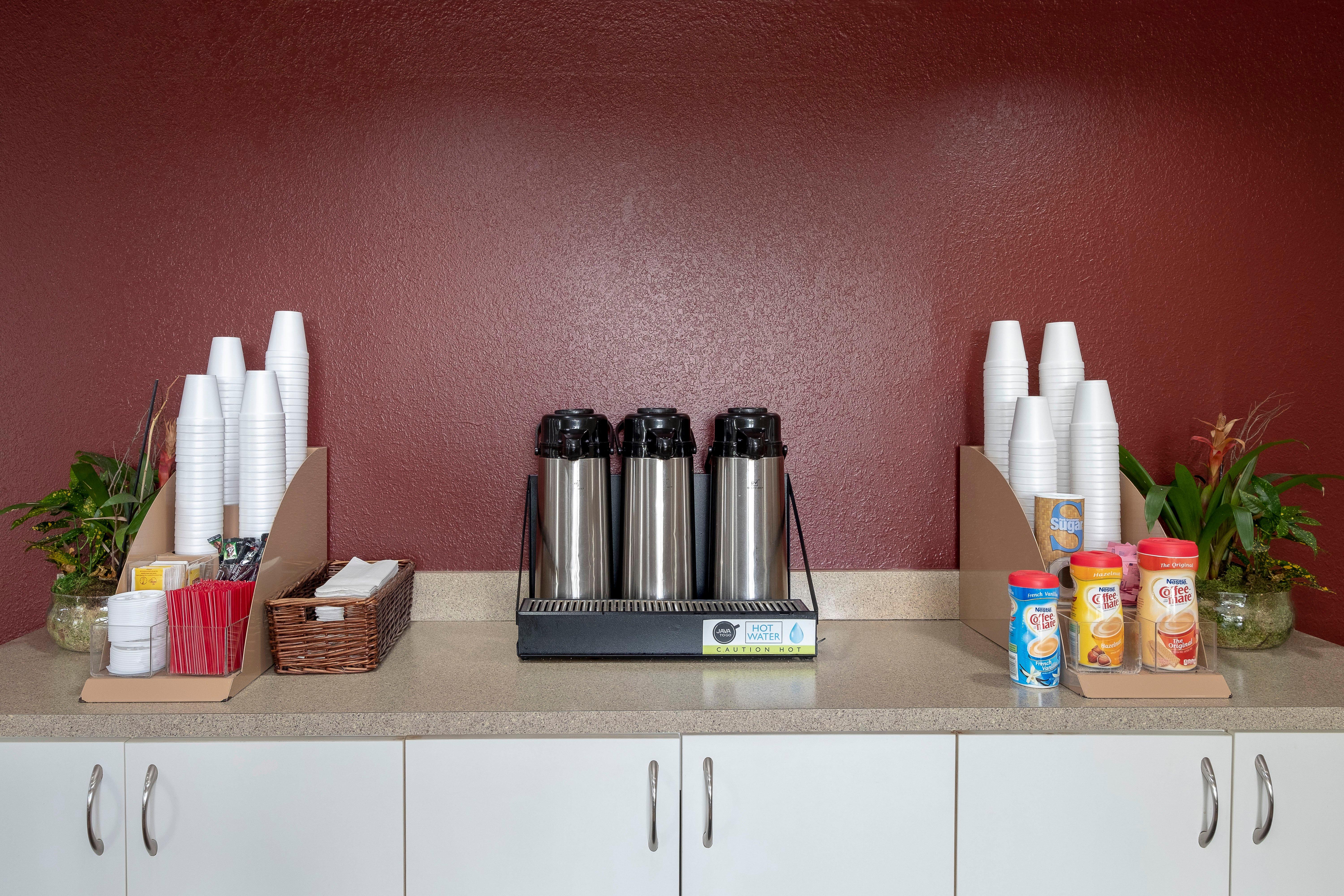 Red Roof Inn Plus+ & Suites Naples Downtown-5Th Ave S Ngoại thất bức ảnh