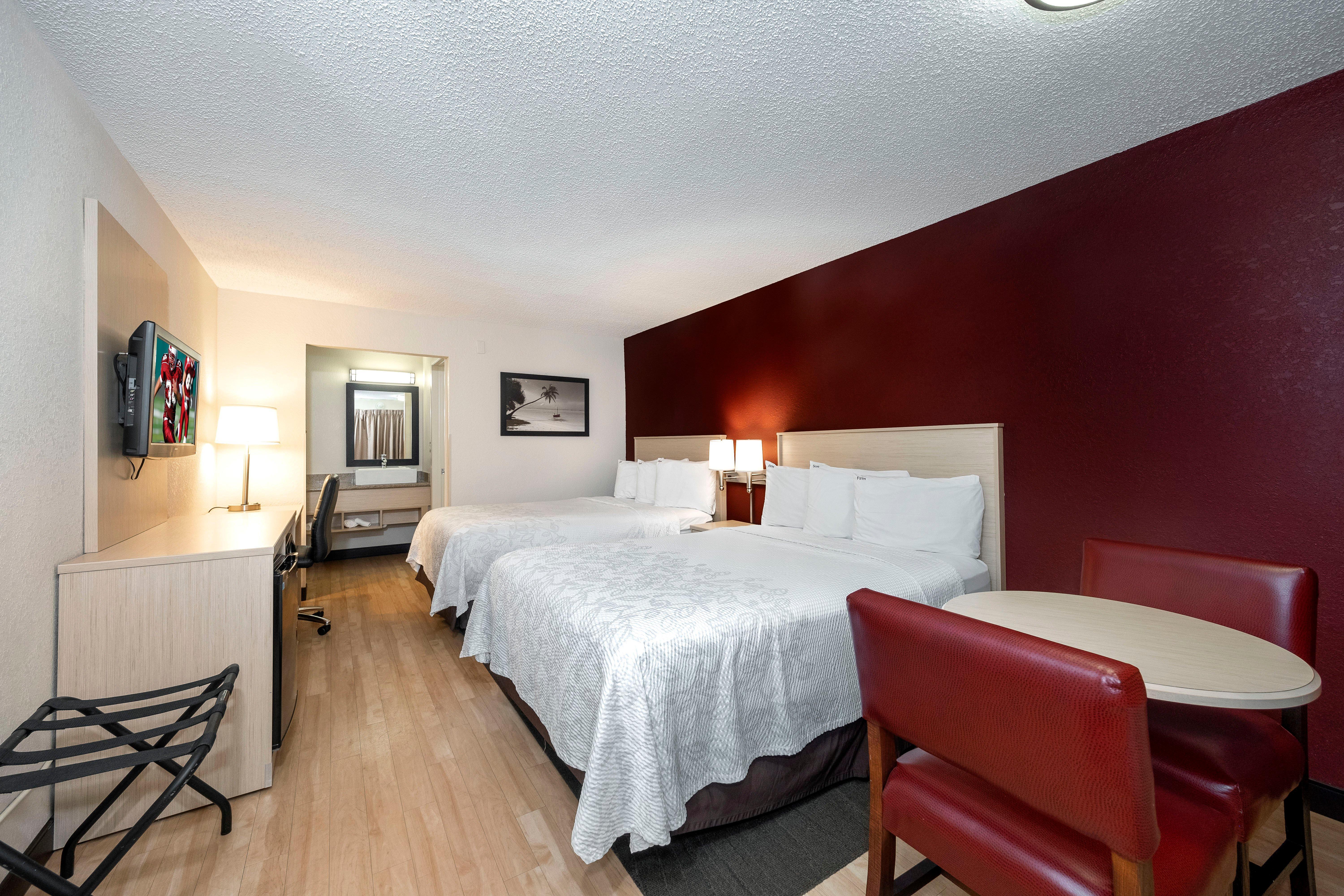 Red Roof Inn Plus+ & Suites Naples Downtown-5Th Ave S Ngoại thất bức ảnh