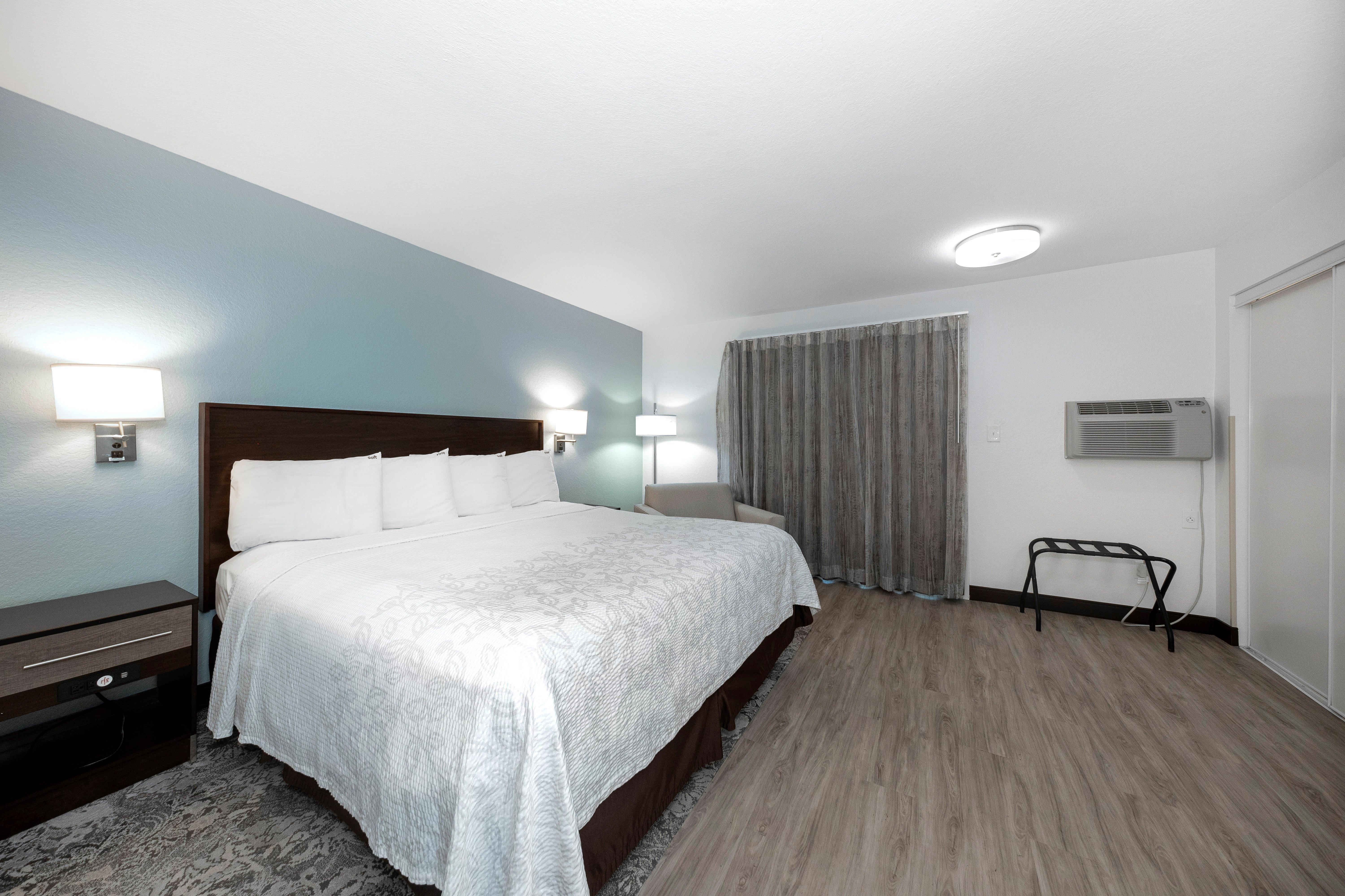 Red Roof Inn Plus+ & Suites Naples Downtown-5Th Ave S Ngoại thất bức ảnh