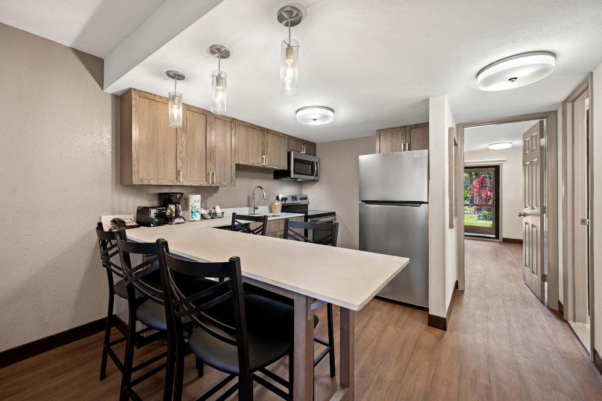 Red Roof Inn Plus+ & Suites Naples Downtown-5Th Ave S Ngoại thất bức ảnh